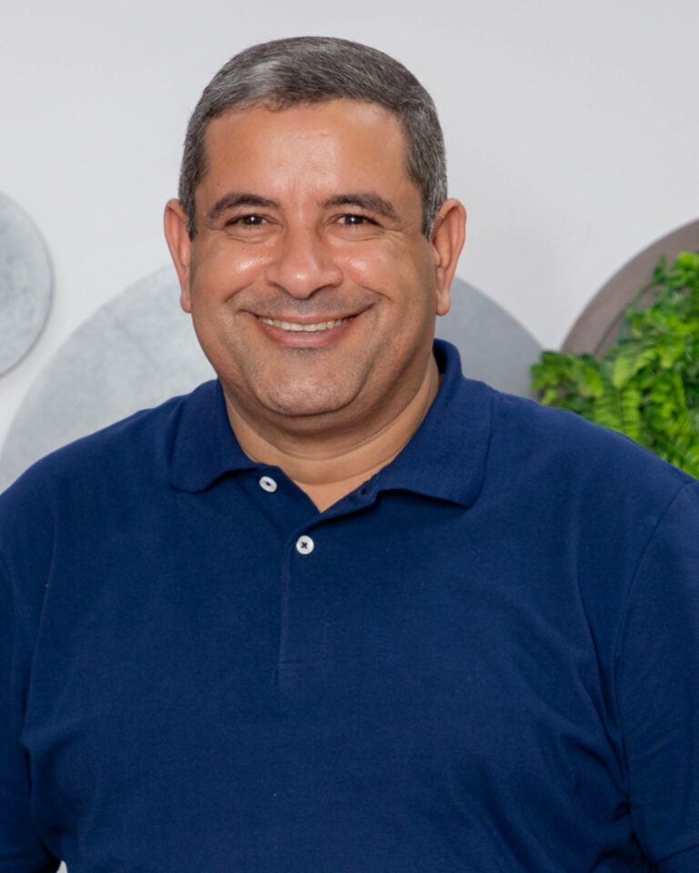headshot 2024